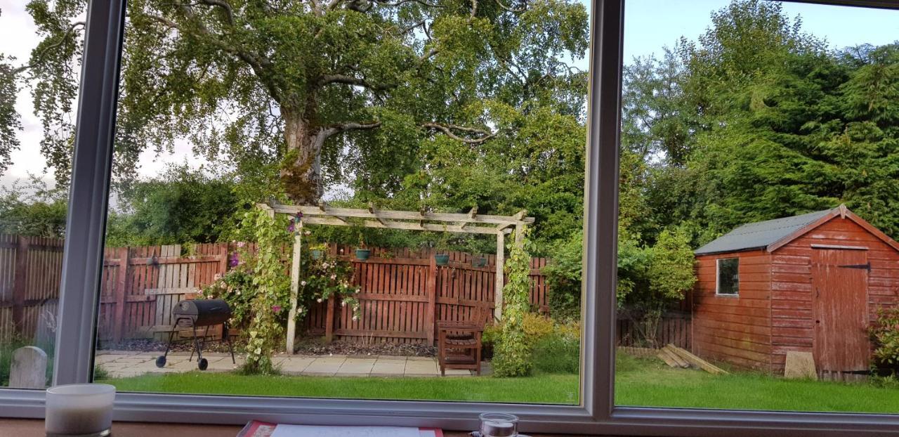 Home2Home Meadow Close East Kilbride Exteriör bild